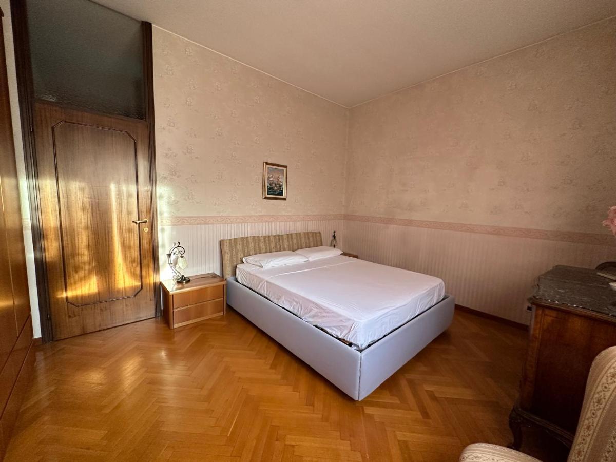 Dehomes - Two Bedrooms, Terrace, Wi-Fi, Tram To Centre & Rho Fiera Milão Exterior foto